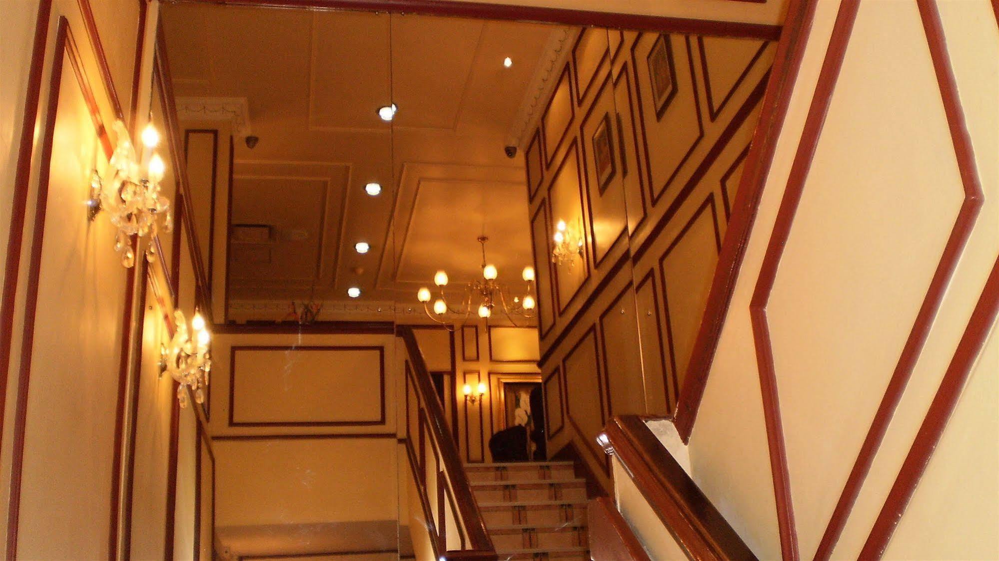 Hotel The Devonshire