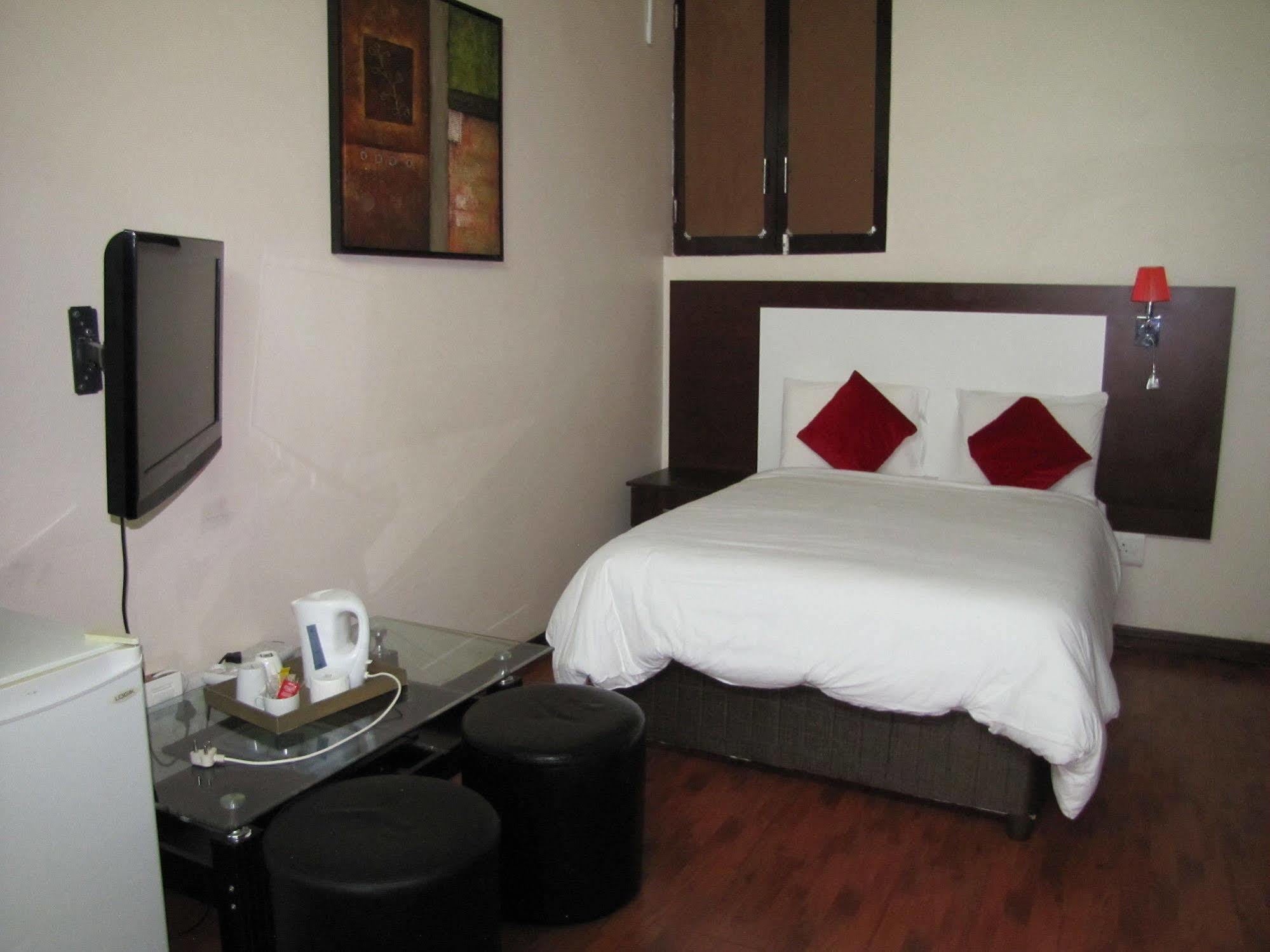 Silver Oak Luxury Hotel 3*