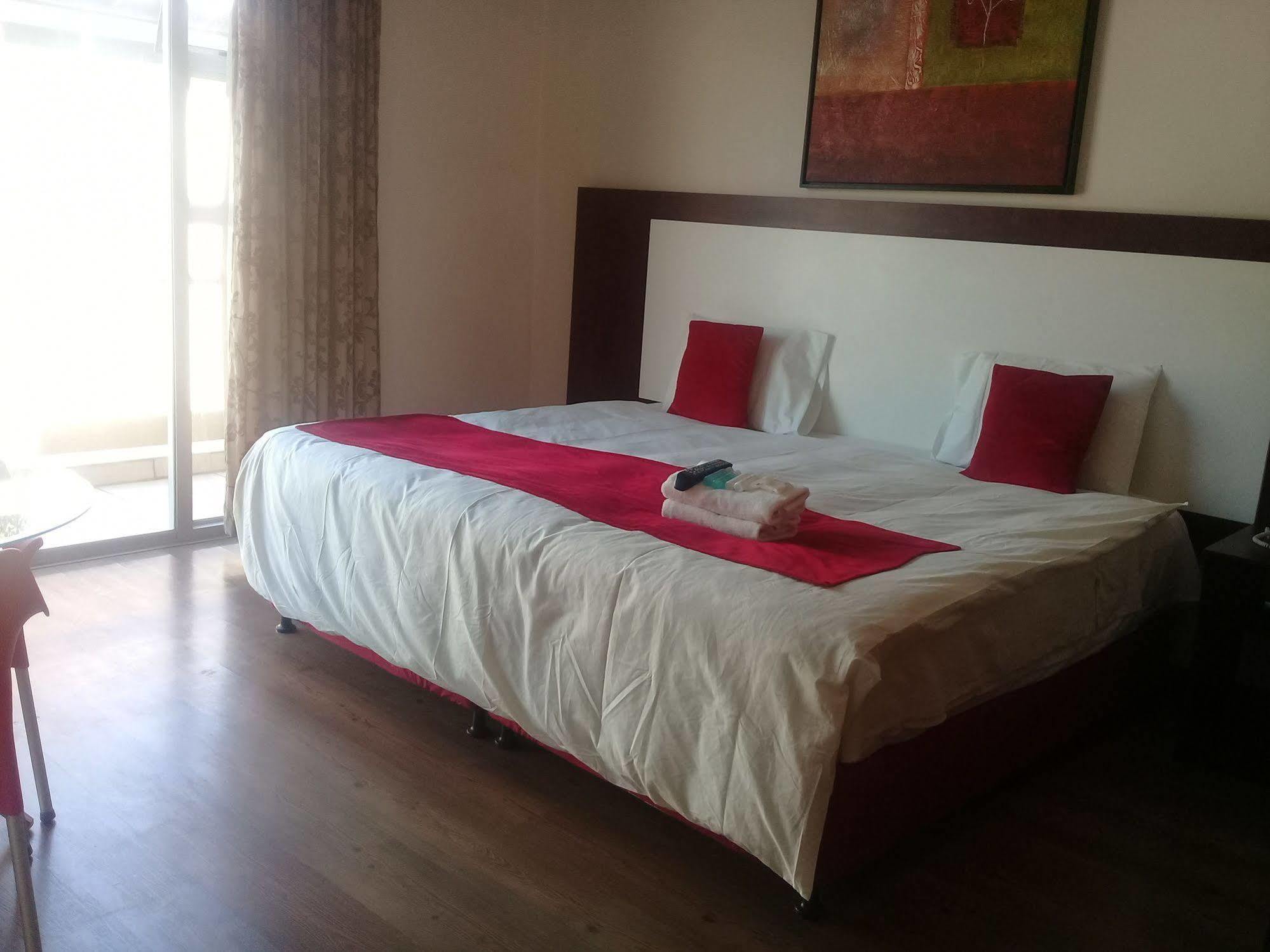 Hotel Silver Oak Luxury Johannesburg