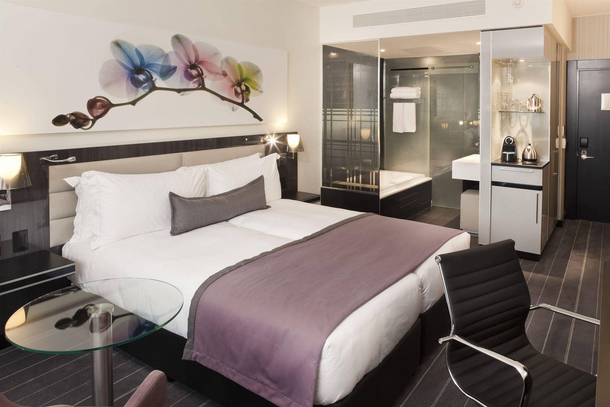 Southern Sun Grayston Sandton Khách sạn 4*