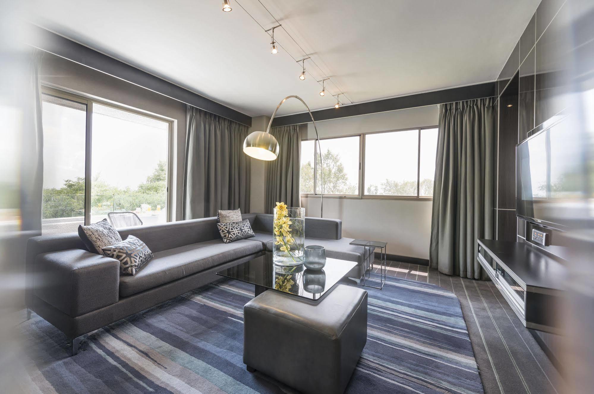 Southern Sun Grayston Sandton 4* Johannesburg