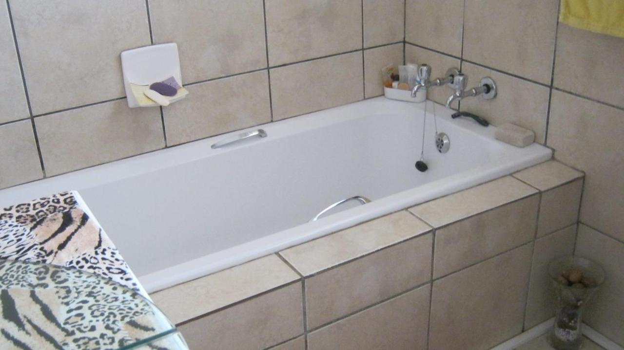 Terrylin And Backpackers (adults Only)
