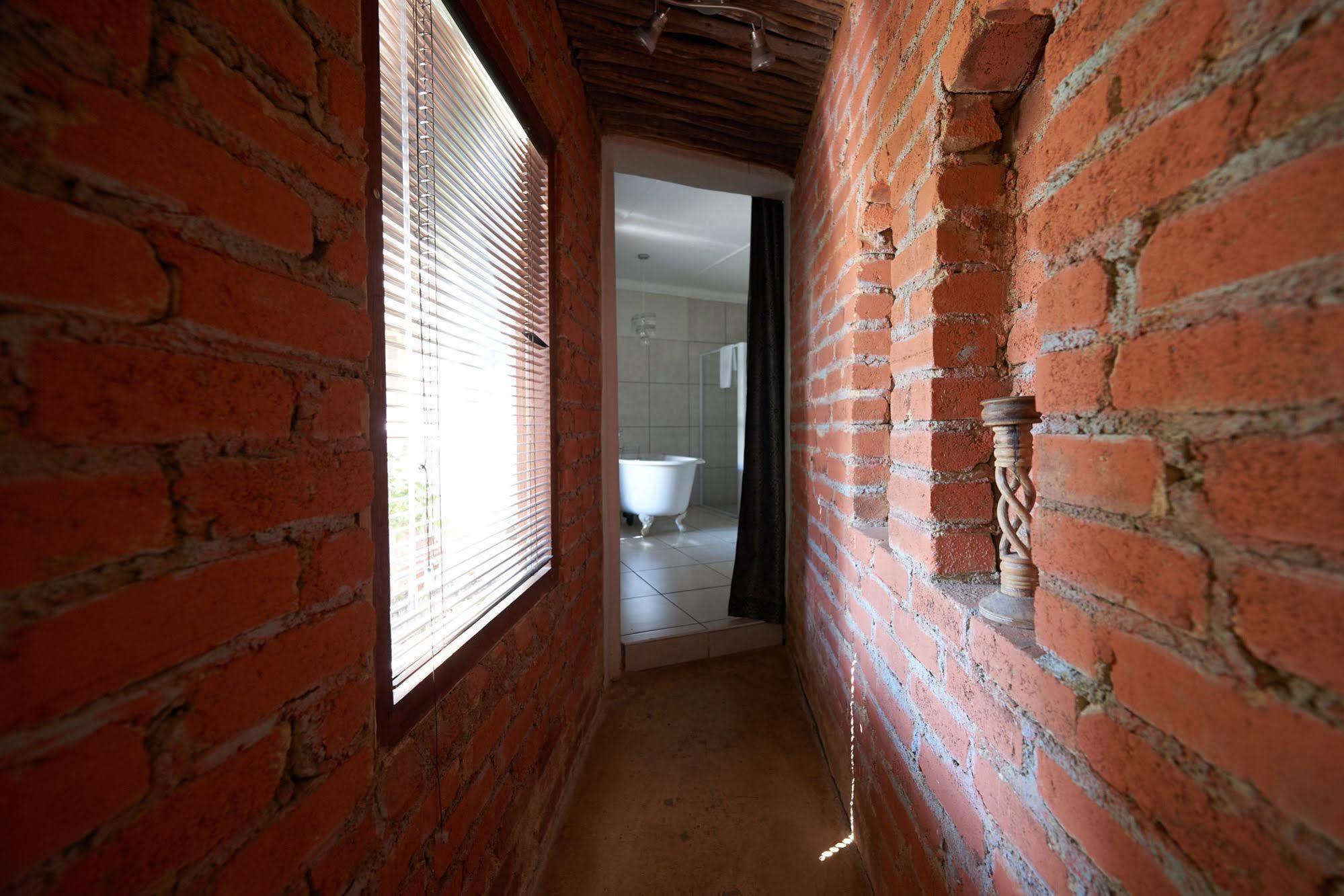 84 On 4th Guest house