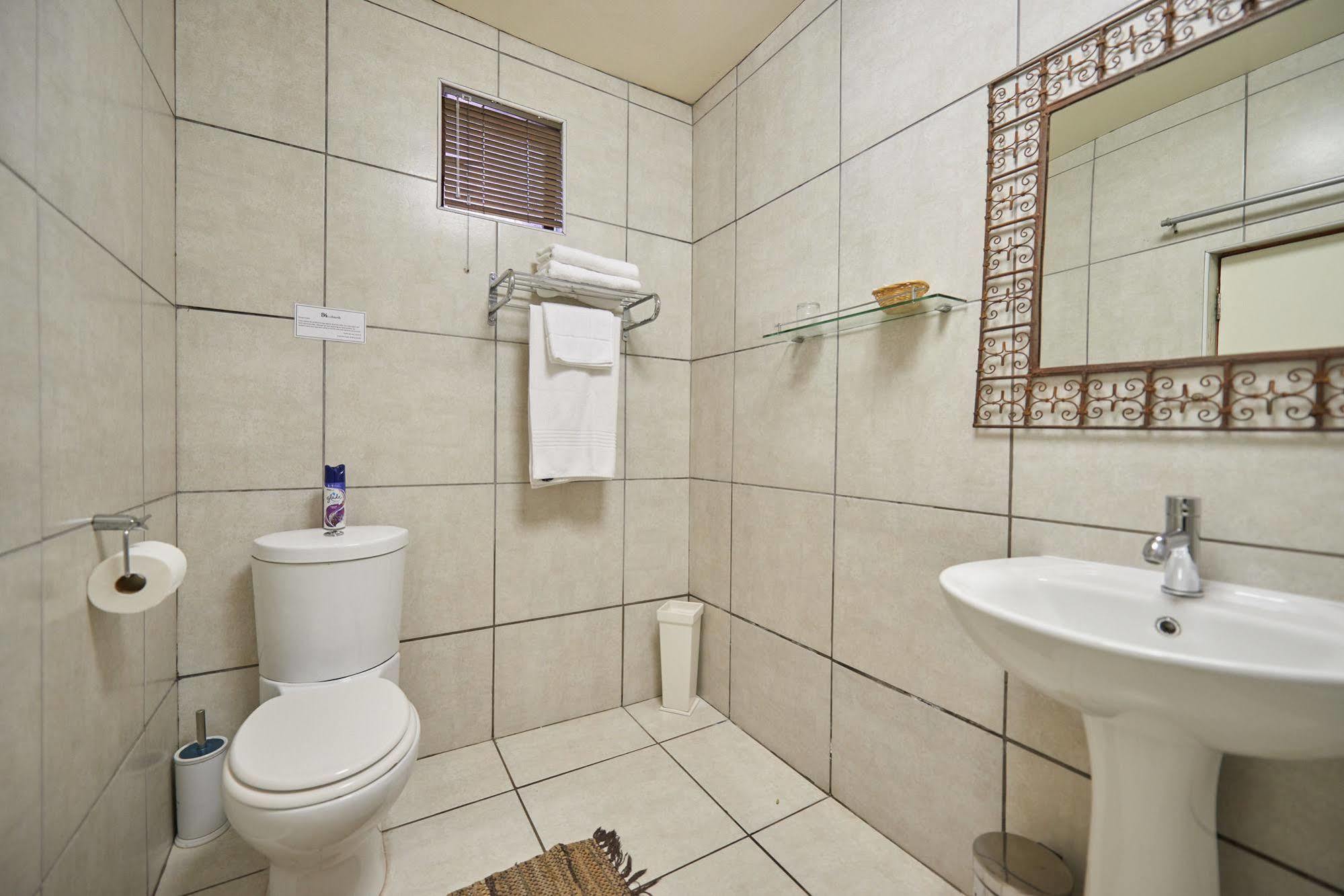 84 On 4th Guest house *