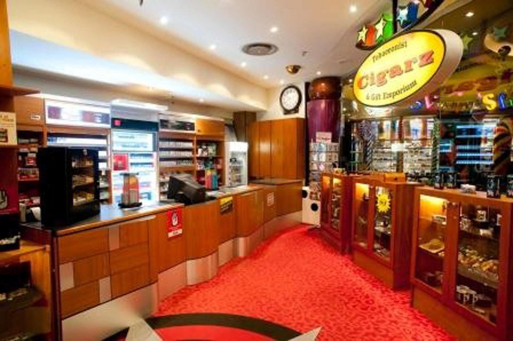 Khách sạn Carnival Club 4*