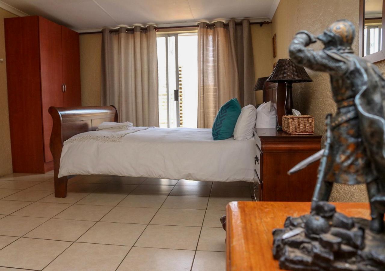 Horse's Neck Guest Guest house 4*