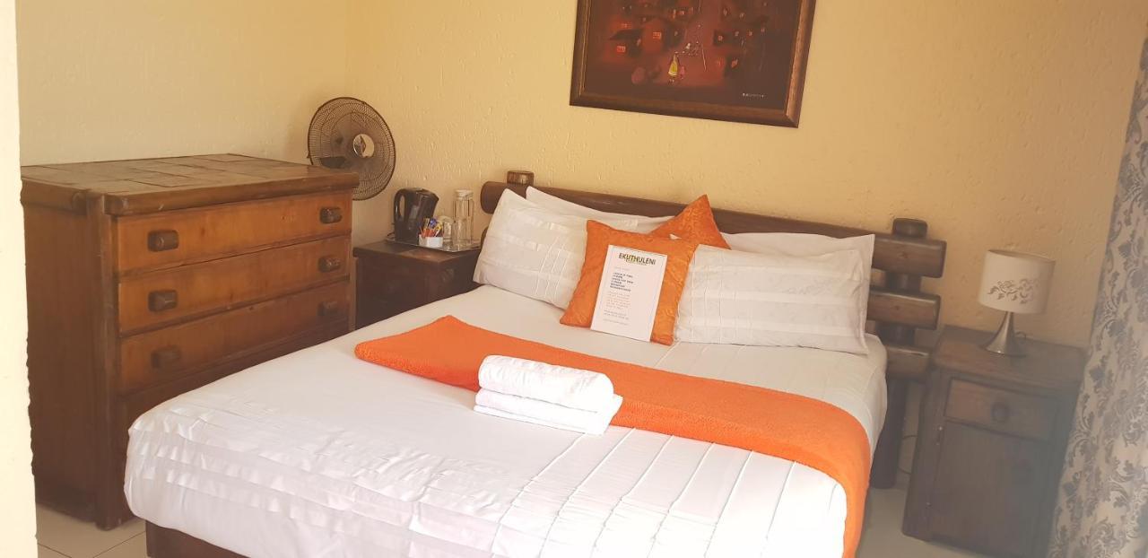 Ekuthuleni - Soweto 3* Johannesburg