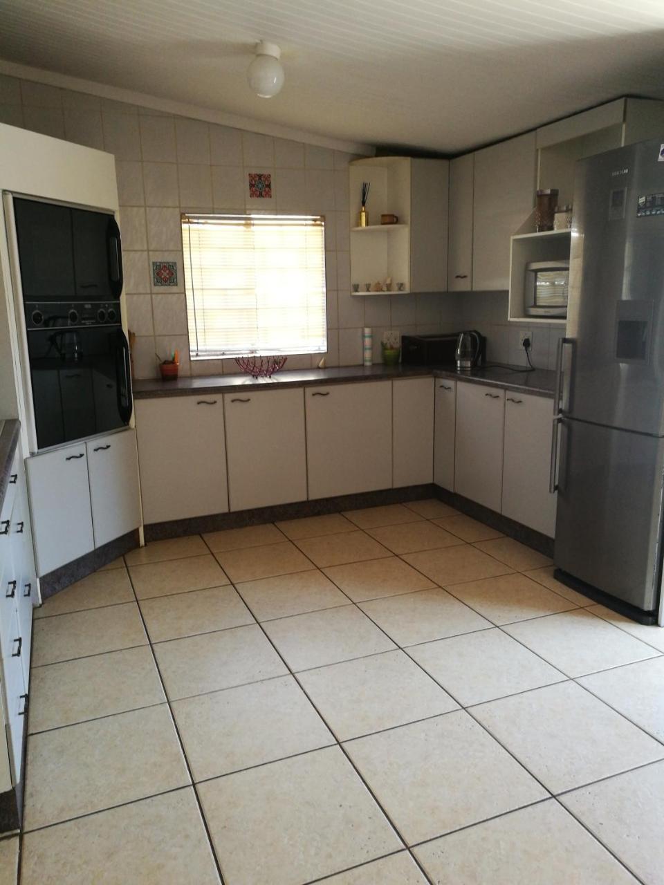 Nhà nghỉ Naisar's Primrose,johannesburg Johannesburg