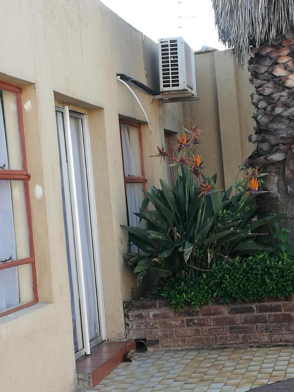 Nhà nghỉ Naisar's Primrose,johannesburg Johannesburg