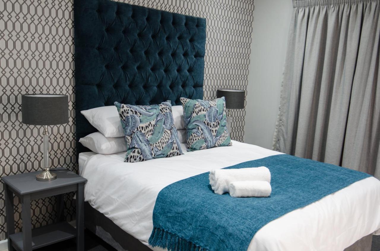 Guest house The Royal Bryanston