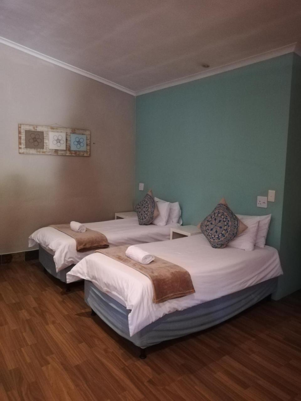 Lodge La Vue Guesthouse