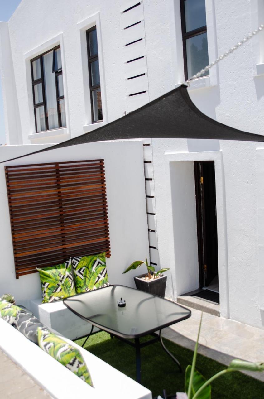 Guest house The Royal Bryanston