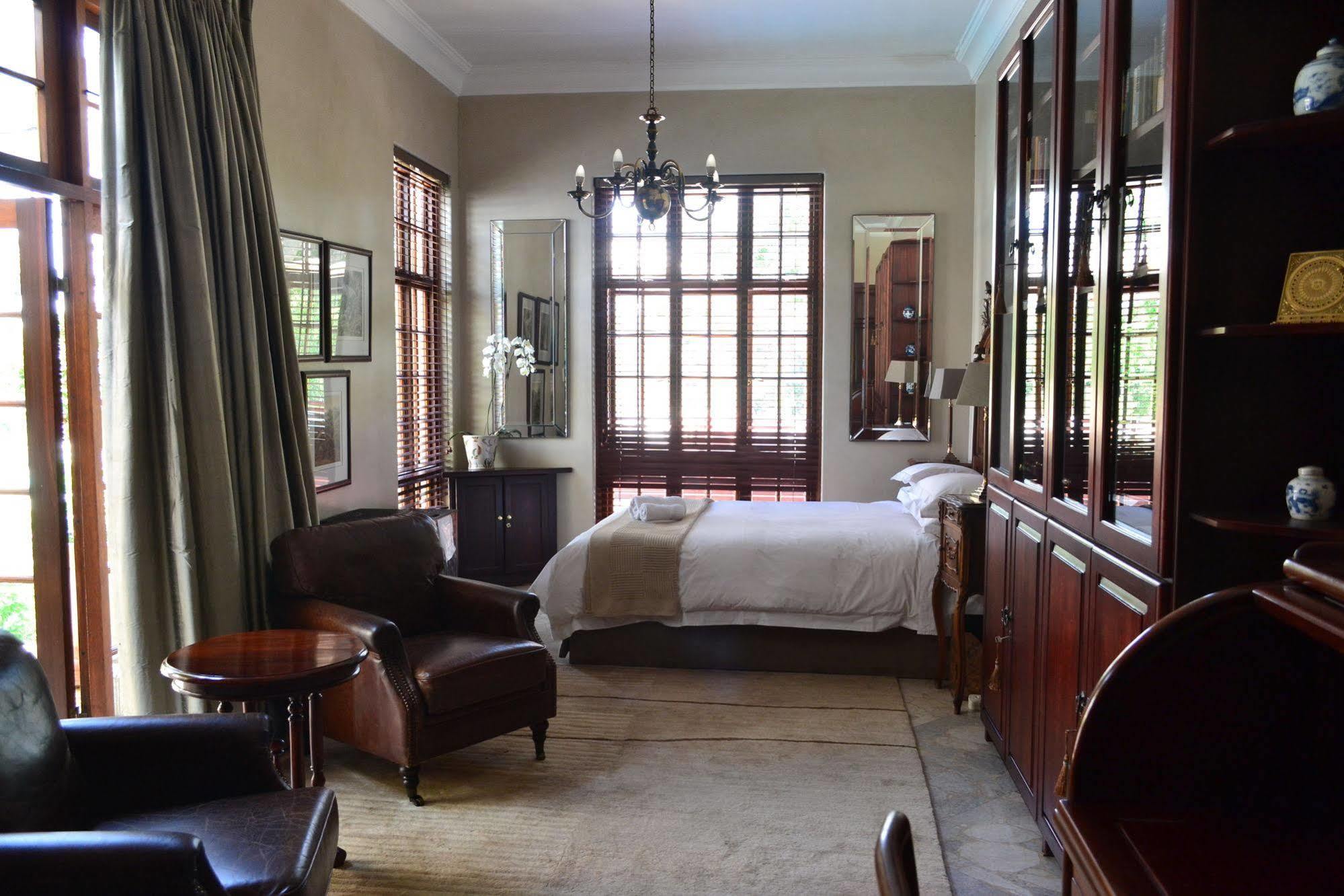 Bed & Breakfast Doveton House Johannesburg