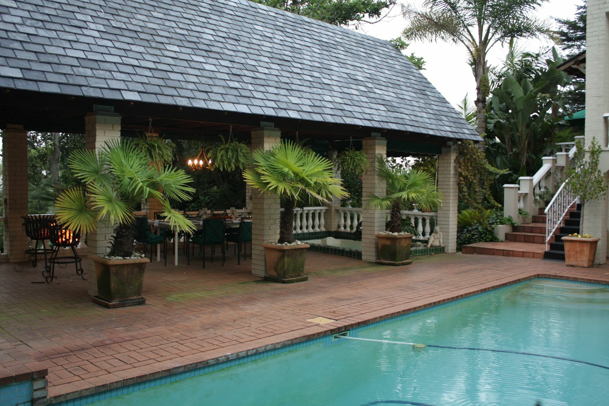 Northcliff Manor Guest house