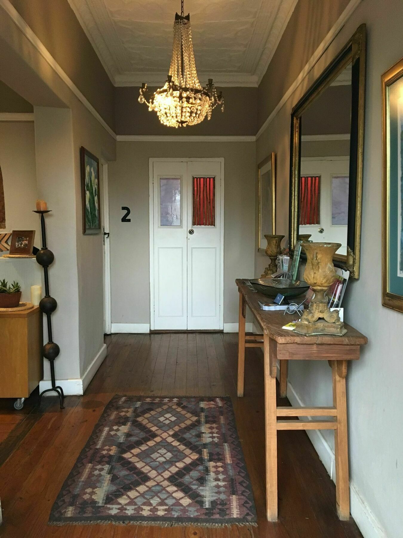Guest house 84 On Fourth