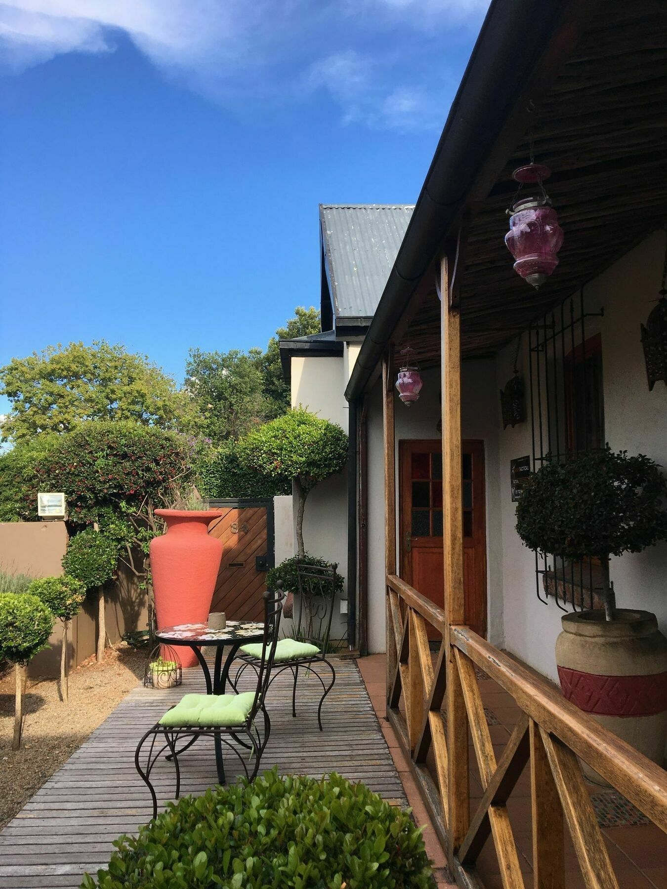 Guest house 84 On Fourth 4*