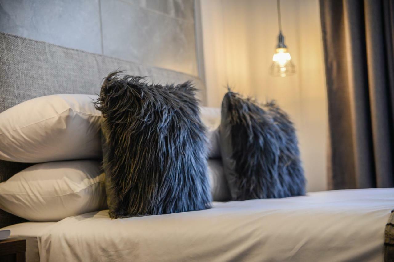 Guest house The Royal Bryanston