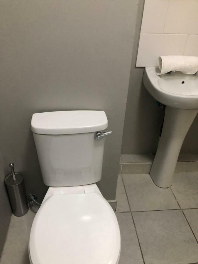 Kent-hill Self Contained Apartment Johannesburg