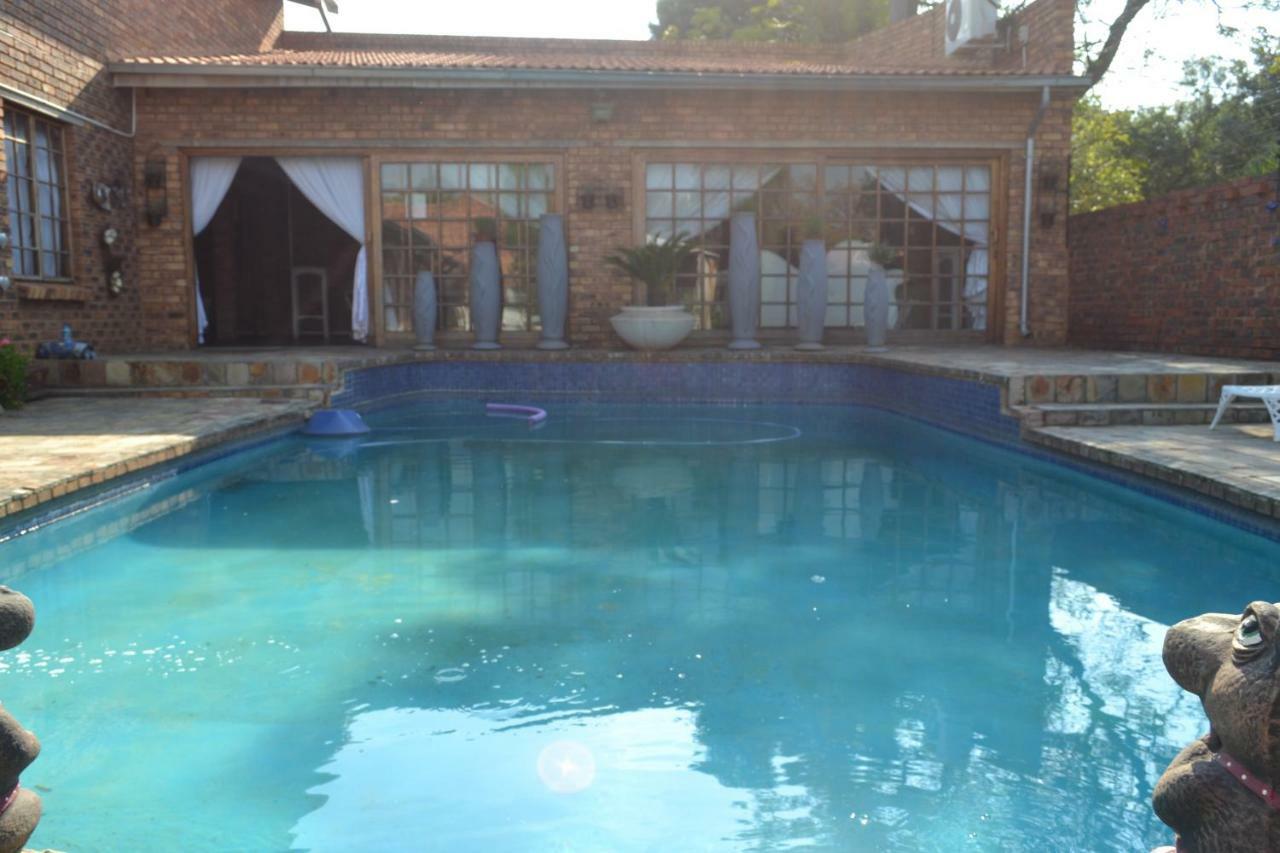 Thabong 4* Johannesburg