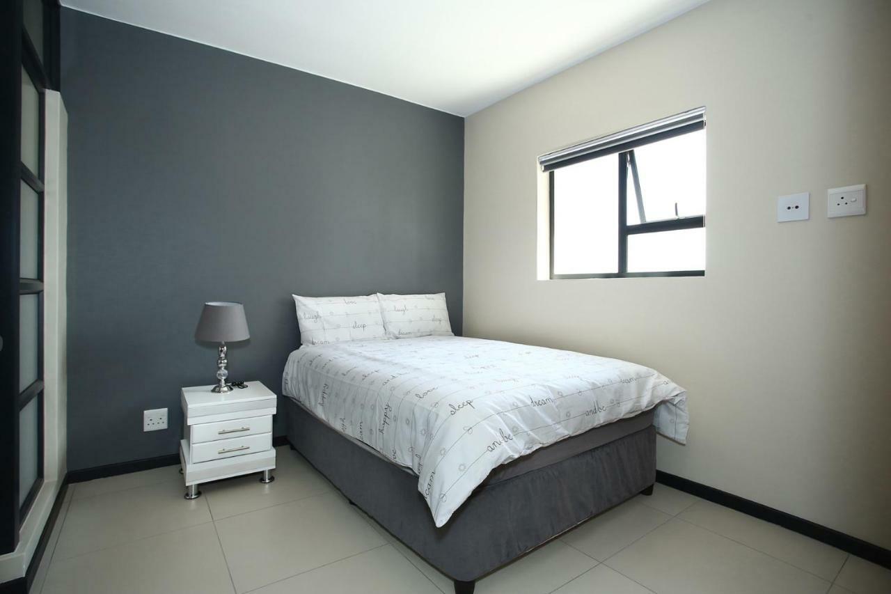 Apartment Vantage Rosebank Johannesburg
