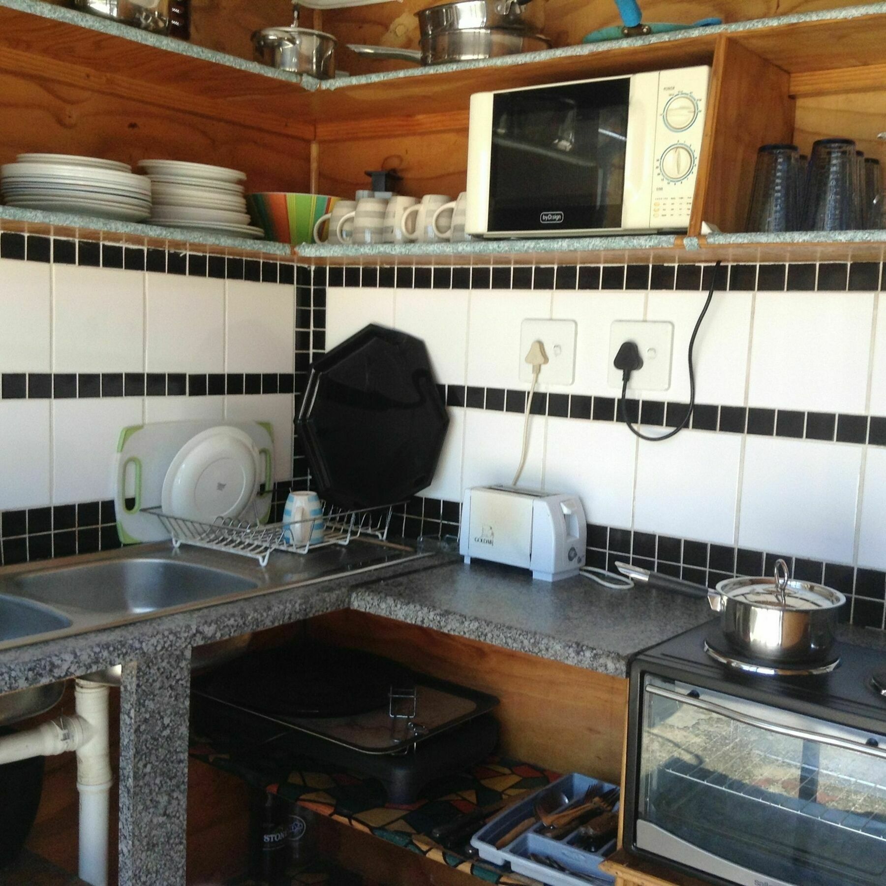 9th Street Guest house