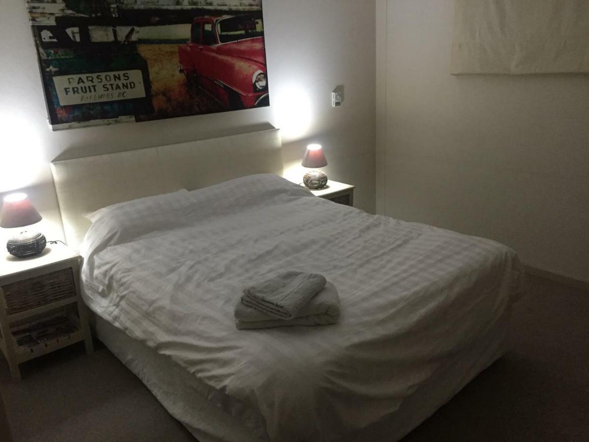 Apartment Grayston Drive, Sandton