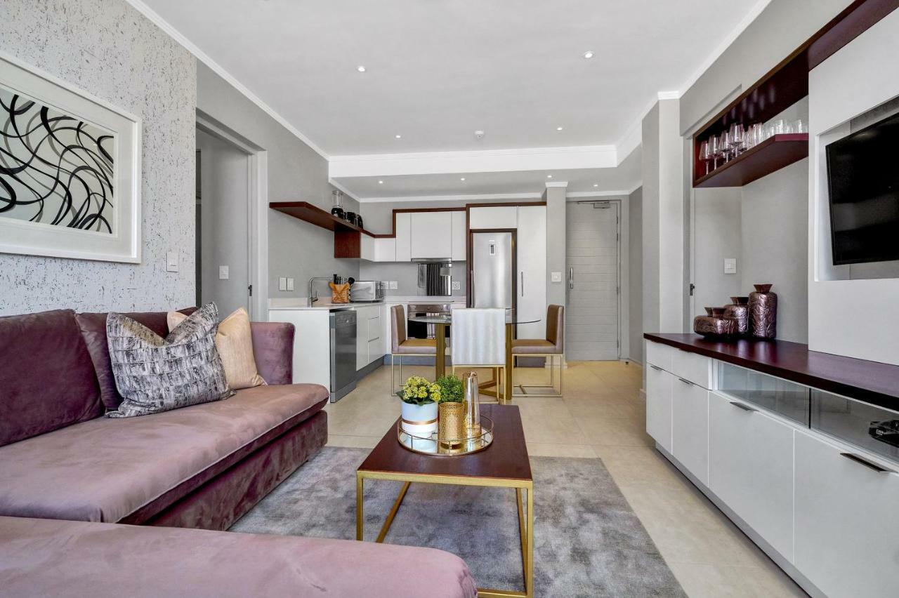 Apartment Sandton 15 West Road South Johannesburg