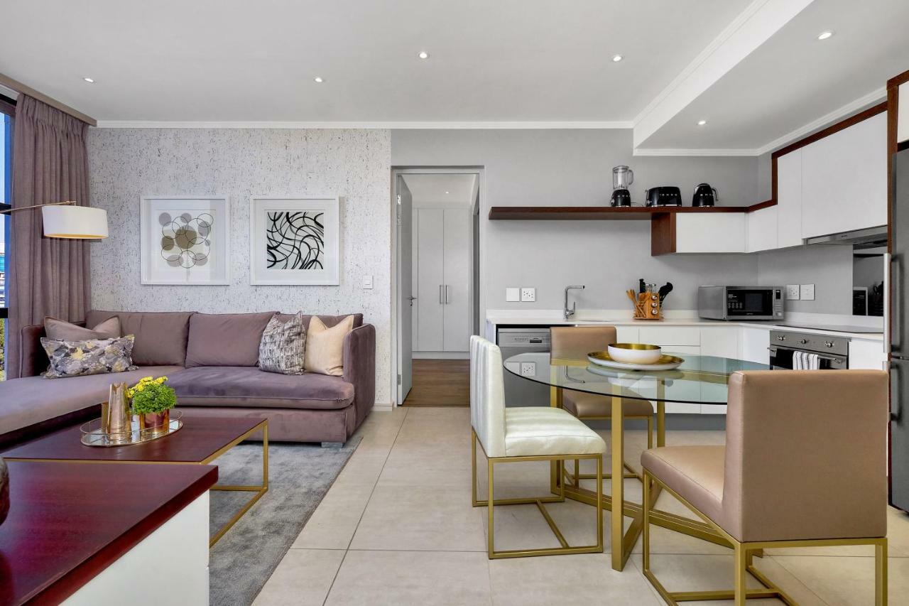 Apartment Sandton 15 West Road South