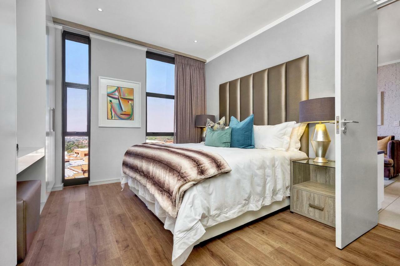 Sandton 15 West Road South Apartment Johannesburg