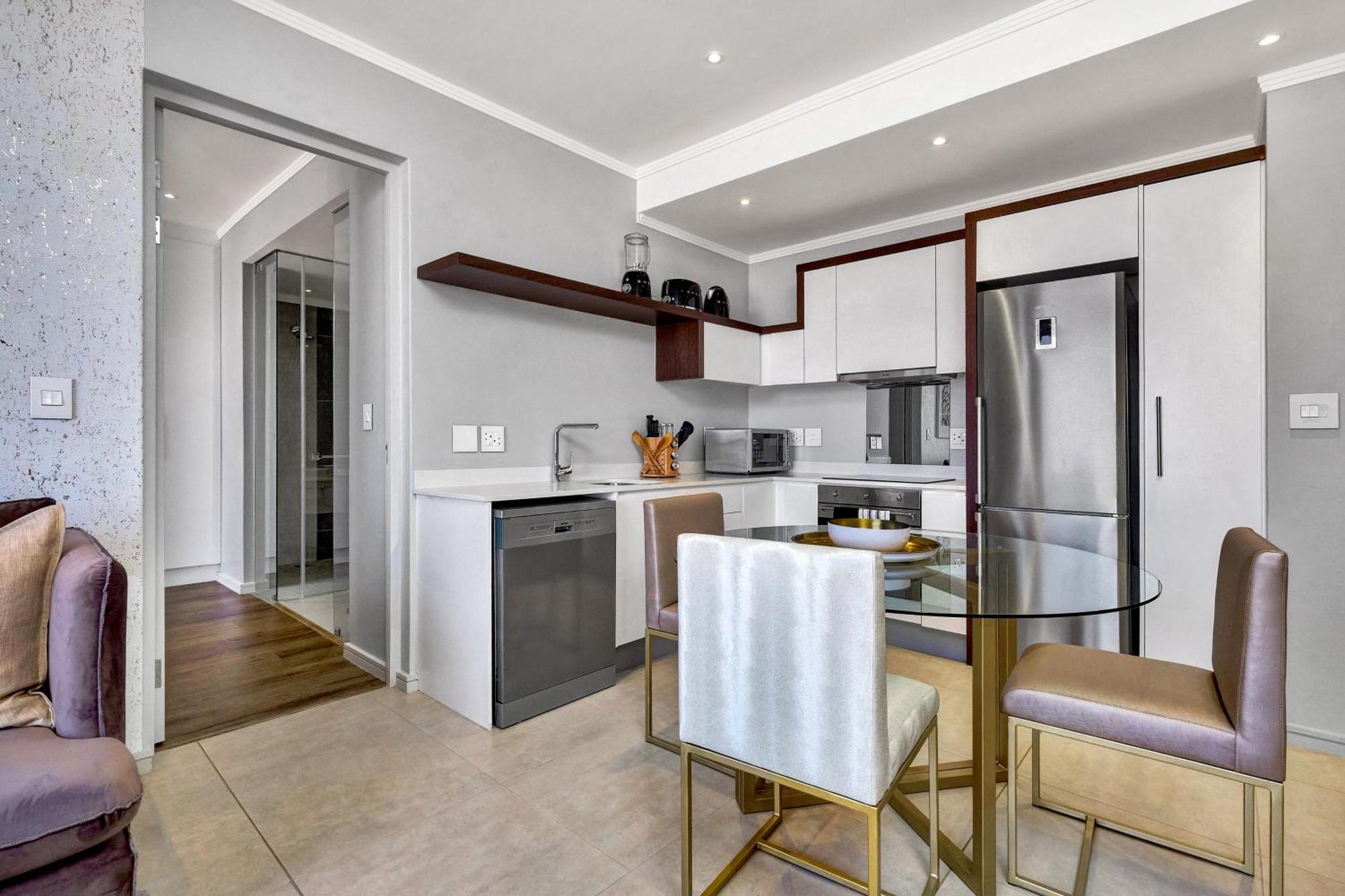 Sandton 15 West Road South * Johannesburg