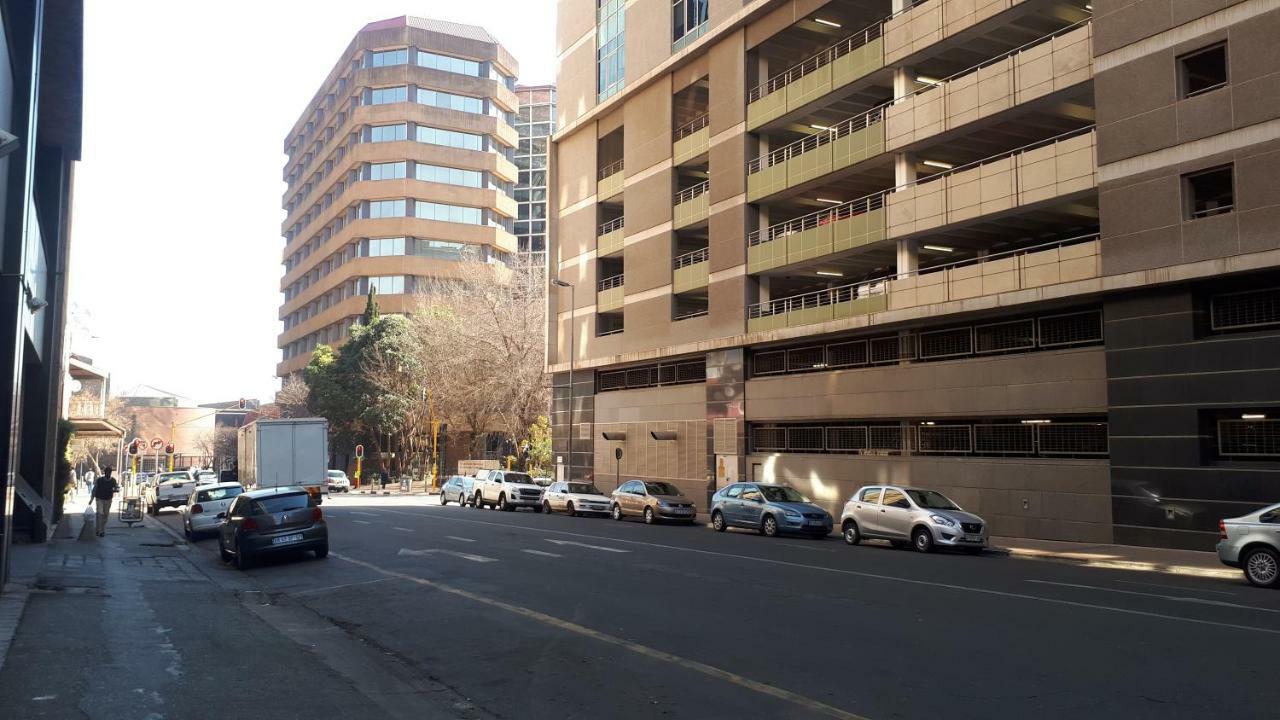 4 On Pritchard Luxury * Johannesburg