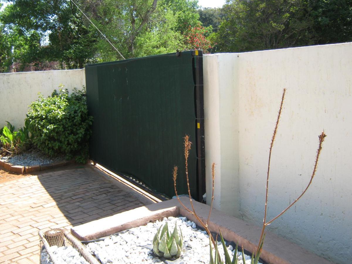 Terrylin And Backpackers (adults Only) * Johannesburg