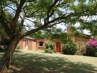 Hotel Fourways Gardens Guest Estate