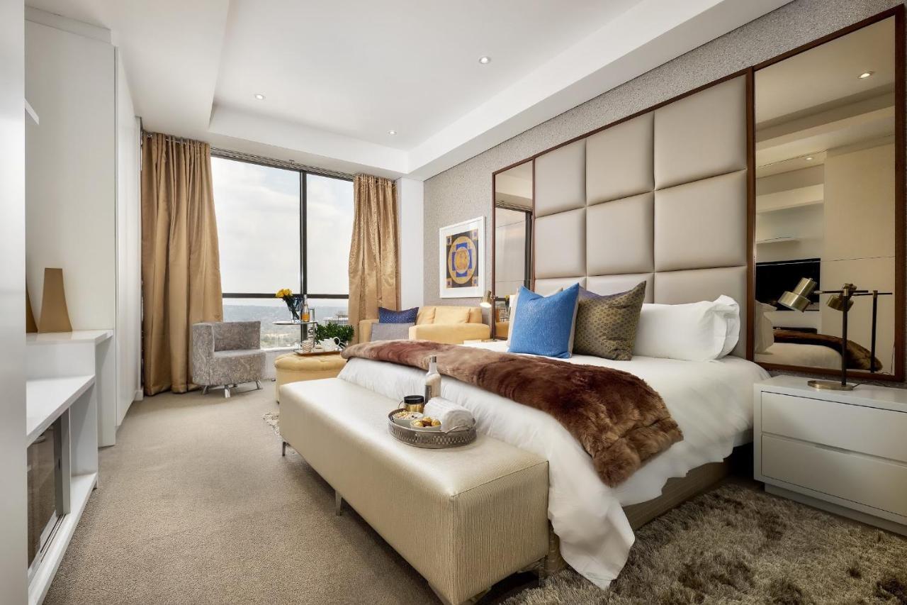 Apartment Sandton Skye Premium & Penthouses Johannesburg