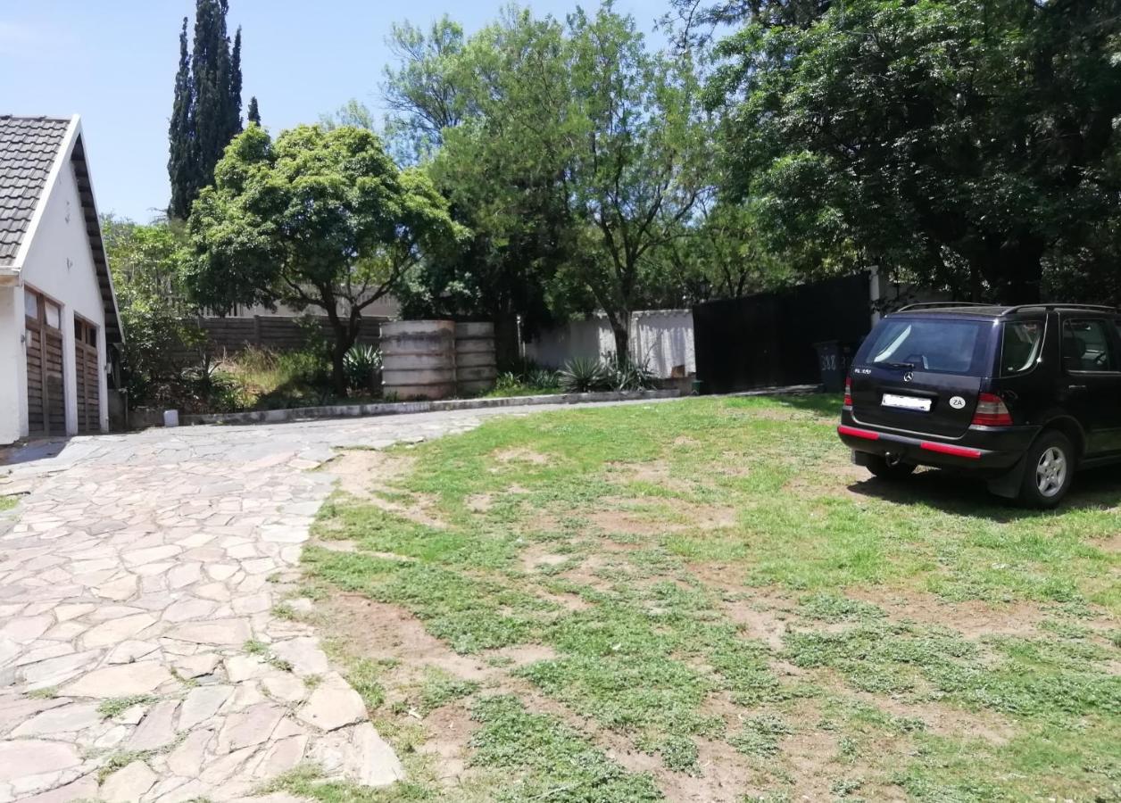 Derastar * Johannesburg