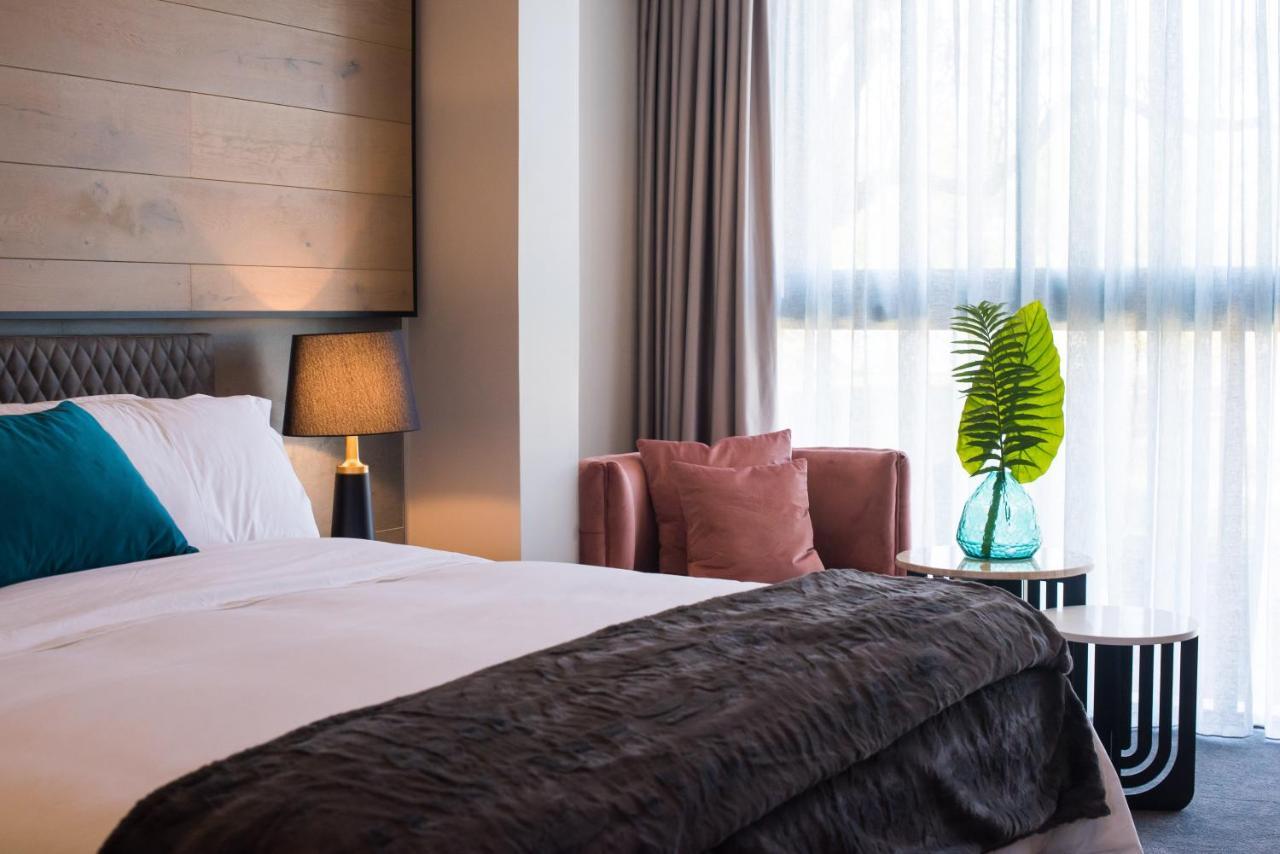 Vivari And By Mantis 5* Johannesburg
