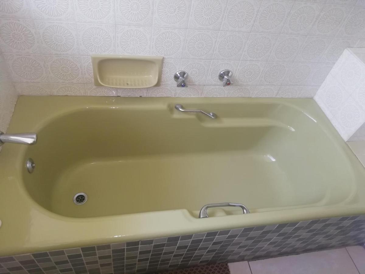 Derastar Bed & Breakfast *