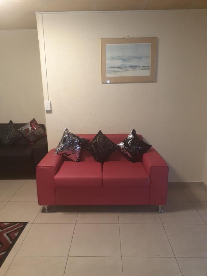 Gitta F Luxury * Johannesburg