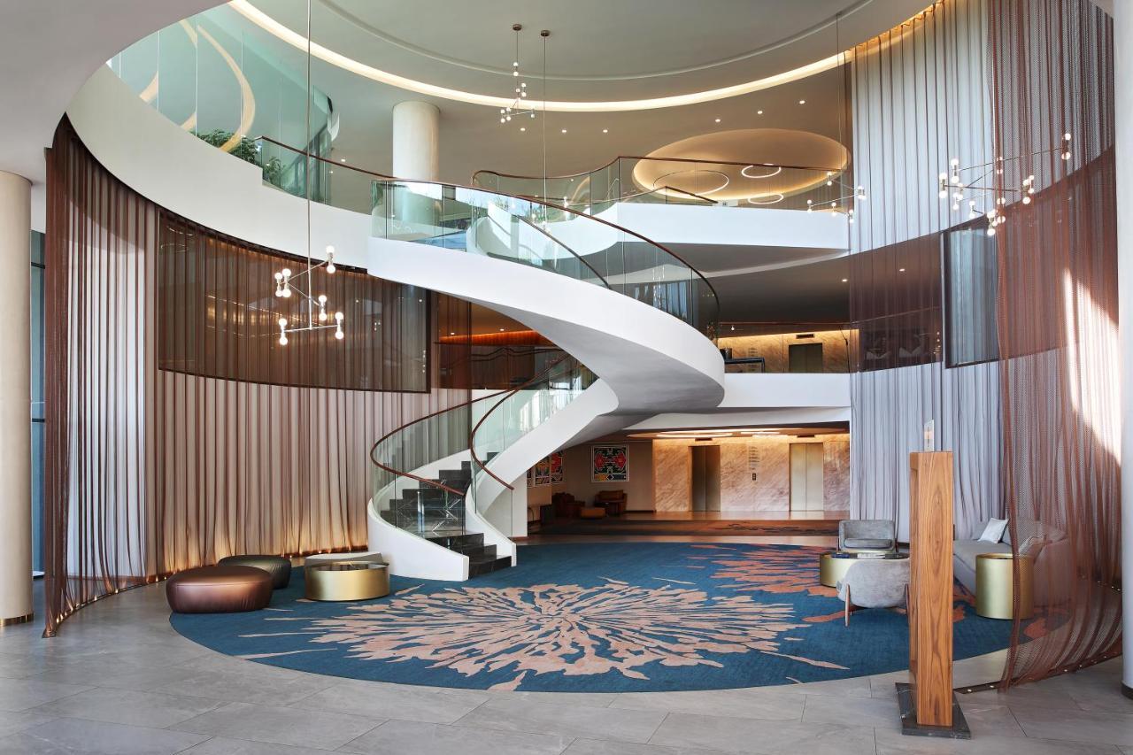 The Houghton Skyline Hotel 5*