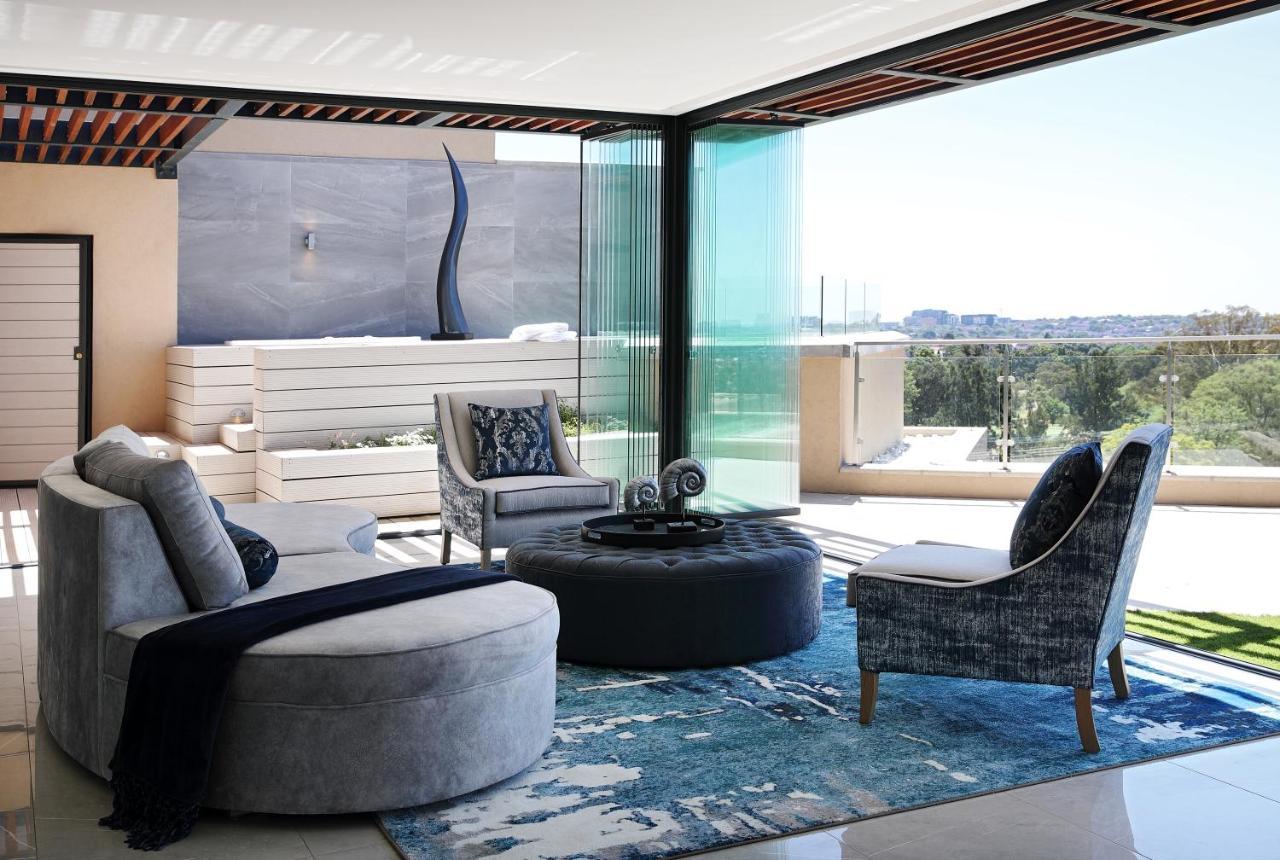 Hotel The Houghton Skyline 5*