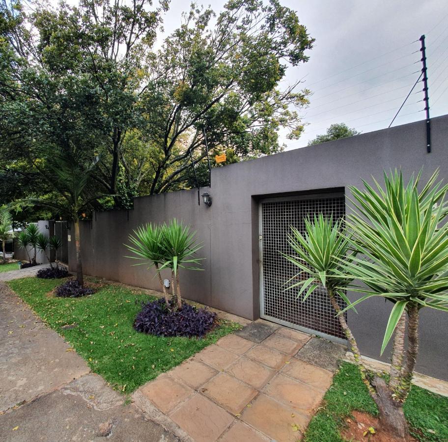 Gasthof 7th Street Johannesburg